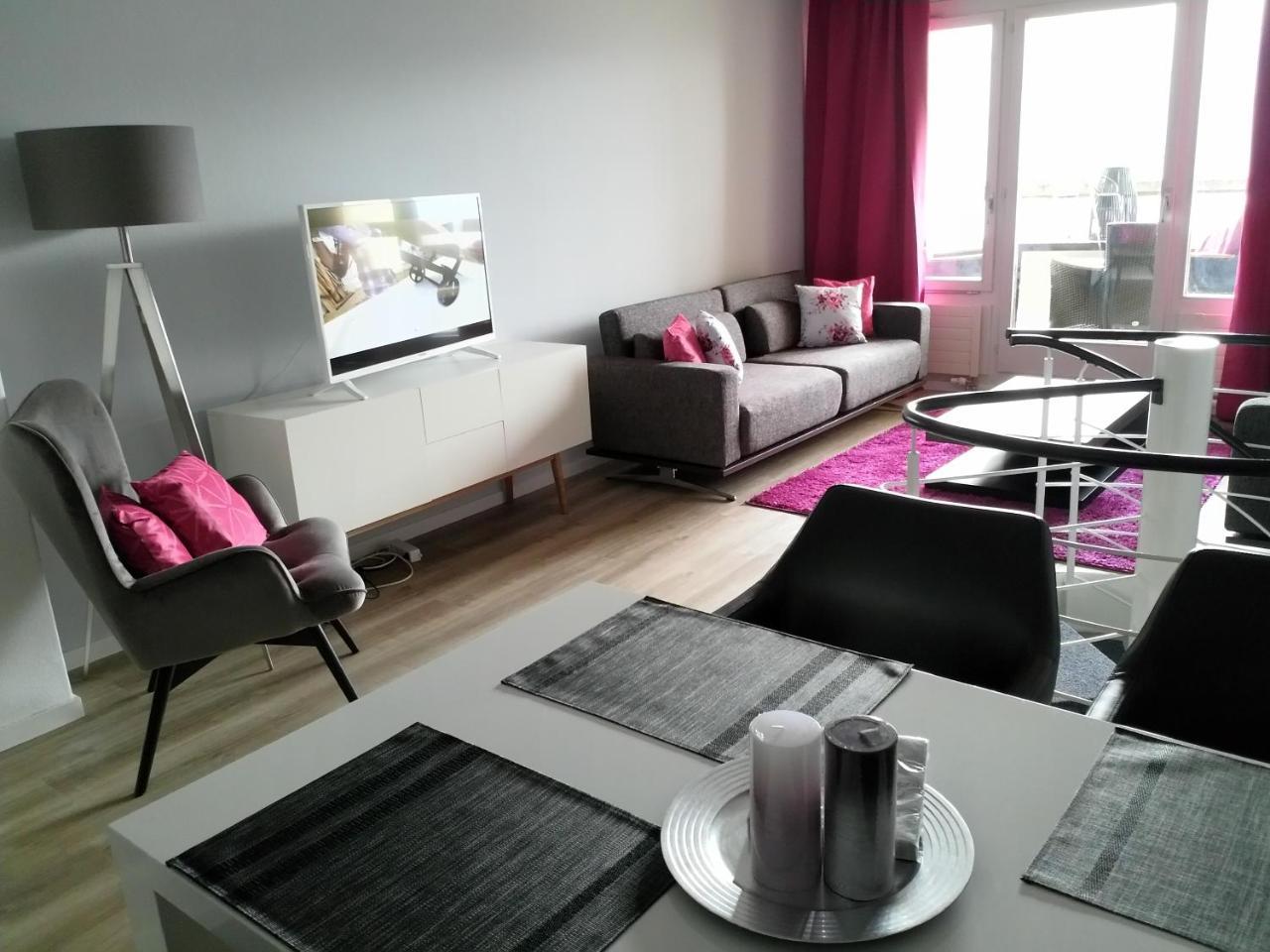 Swiss Seeblick Apartment Mit Hotelanbindung Beatenberg Bagian luar foto