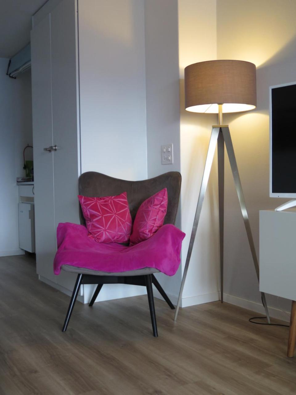 Swiss Seeblick Apartment Mit Hotelanbindung Beatenberg Bagian luar foto